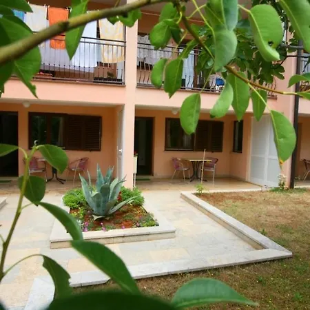 Apartment In With Terrace, Wifi