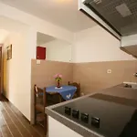 아파트 In With Terrace, Wifi 포레치
